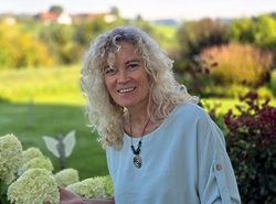 Ursula Süss, Expertin für Energetische Engeltherapie & spirituelle Begleitung